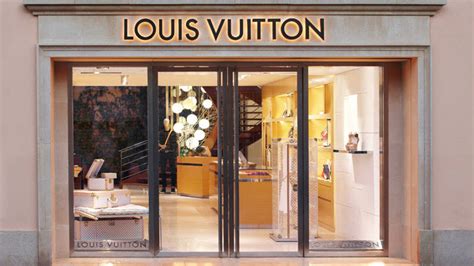 bilder von louis vuitton saint-tropez|Louis Vuitton Saint.